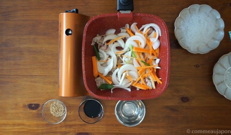 chapuche 1.6.2 Japchae - Vermicelles aux porc, carottes et oignons