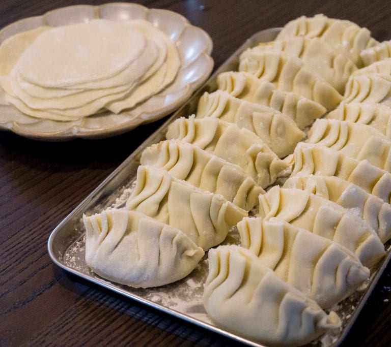 Comment faire sa PÂTE À GYOZA MAISON 🥟-Recette japonaise 