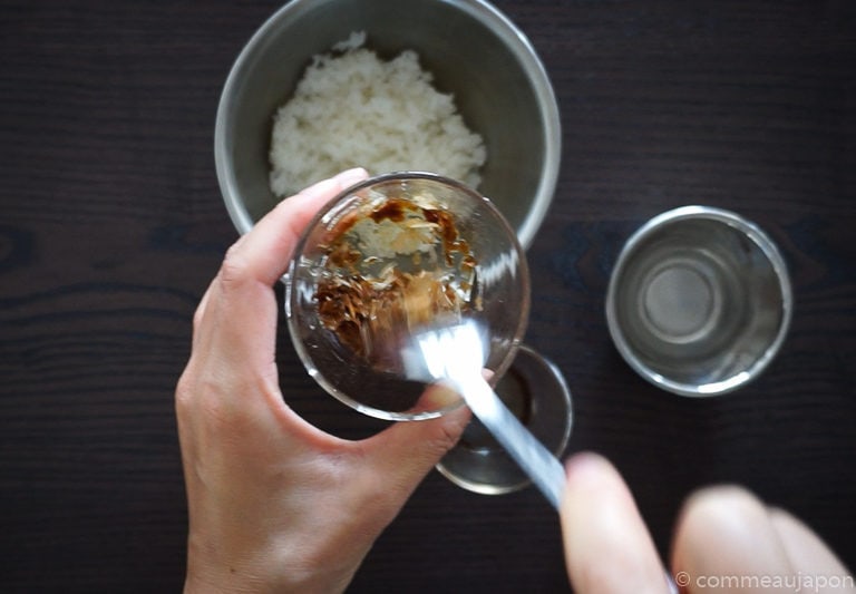 En cas de petite faim, l'onigiri est la recette japonaise qu'il