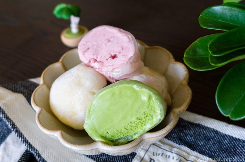 Mochi glacé fait maison avec de la farine de riz gluant