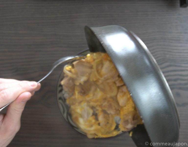 Oyakodon recipe step 8 of 13 Oyakodon - Bol de poulet et oeuf - 親子丼