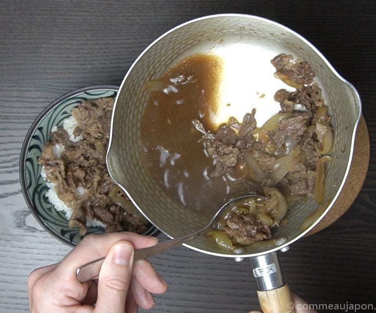 gyudon recette step 3 of 6 Gyudon- Bol de riz et boeuf - 牛丼