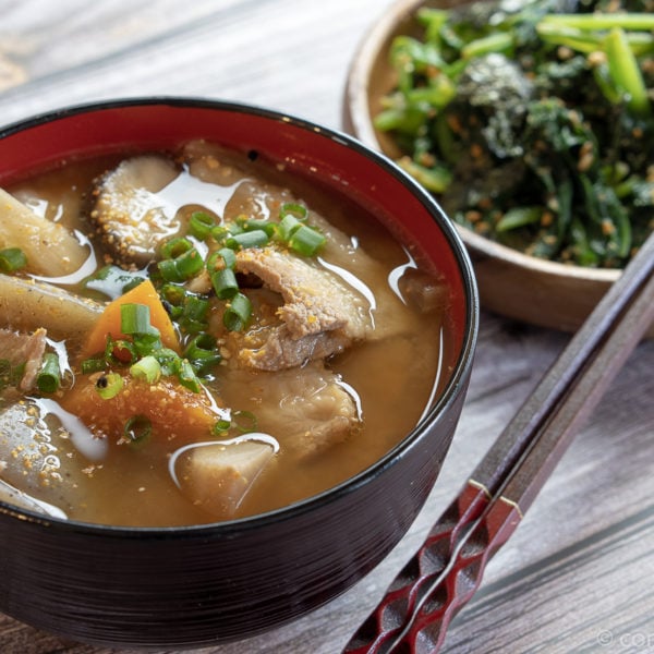 Tonjiru – Soupe miso au porc et légumes